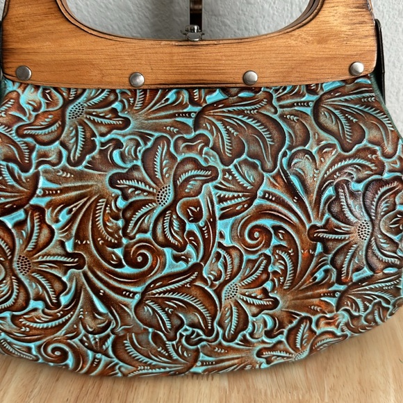 Patricia Nash Mirabella Wood Frame Leather - Picture 2 of 7